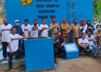 Warga Desa Muntoi Nikmati Sambungan Air Bersih Lewat Program Pamsimas