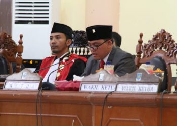Fraksi PDI Perjuangan Bolmong Pertama Siap Divaksin