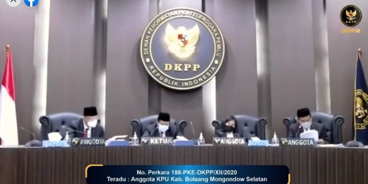 DKPP Jatuhkan Saksi Peringatan Satu Anggota KPU Bolsel