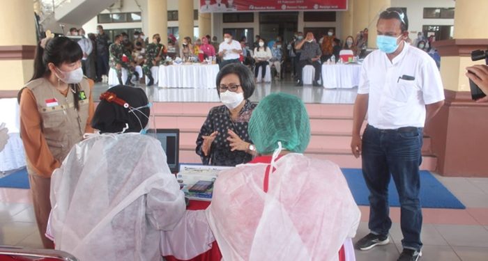 Bupati dan Ketua DPRD Bolmong Tak Lolos Disuntik Vaksin