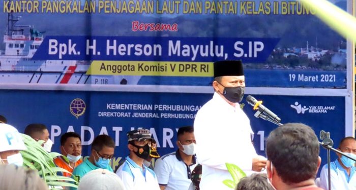 Herson Buka Program Padat Karya di UPT Dirjen Perhubungan Laut Bitung