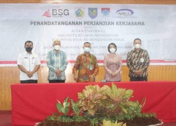 Yasti Kritik Pelayanan Bank SulutGo