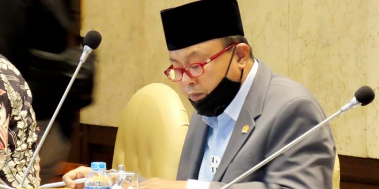 RDP Bersama Dirjen Perhubungan, Herson Sentil Proyek Bandara Bolmong