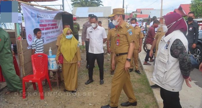 Iskandar-Deddy Pantau Pemungutan Suara Pilkades Serentak