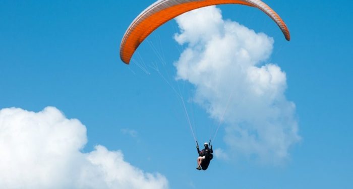 Dua Puncak di Bolsel Jadi Spot Olahraga Paralayang