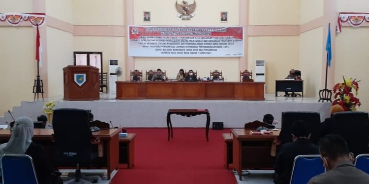 Sidang Paripurna DPRD Bolmong Ricuh