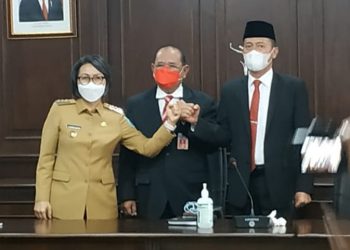 Yasti dan Iskandar Sepakat Serahkan Persoalan Tapal Batas ke Kemendagri