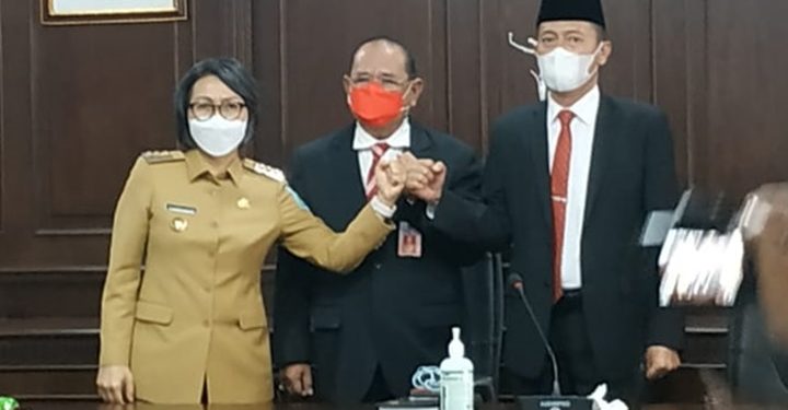 Yasti dan Iskandar Sepakat Serahkan Persoalan Tapal Batas ke Kemendagri