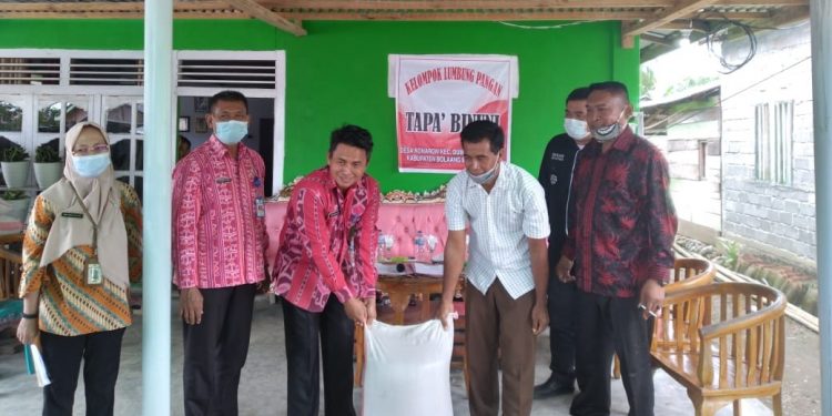 Tiga Kelompok Terima Lima Ton Beras  Program Lumbung Pangan