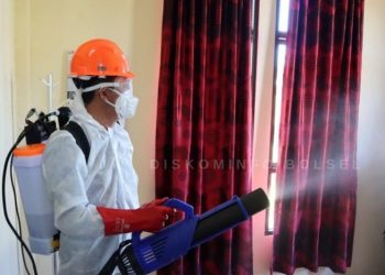 Bupati Bolsel Pimpin Penyemprotan Disinfektan Serentak