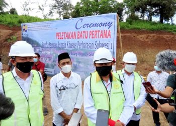 Herson Bawa 3.2 Miliar Untuk 25 Unit Rumah Nelayan di Bolsel