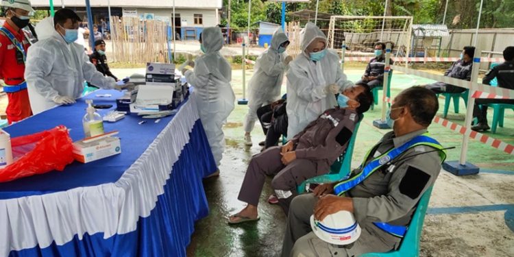 PT PP Proyek Bendungan Lolak Menggelar Rapid Antigen Massal