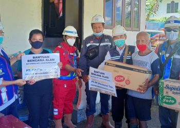 PT PP Proyek Bendungan Lolak Salurkan Bantuan Korban Banjir Bandang Desa Batu Merah