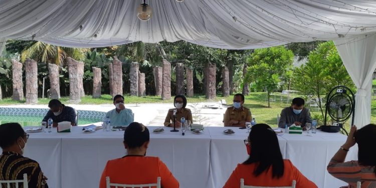 Warga Jemaat GMIBM Berikan Apresiasi ke Yasti Soepredjo Mokoagow