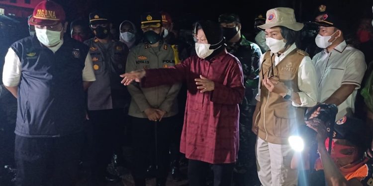 Mensos Tri Rismaharini Kunker ke Bolmong Salurkan Bantuan Untuk Korban Banjir