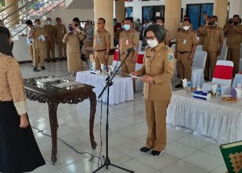 Bupati Bolmong Pimpin Pengambilan Sumpah Janji Anggota BPD Terpilih