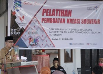 Iskandar Berharap Pelatihan Kreasi  Souvenir Akan Mampu Tingkatkan Ekonomi Masyarakat