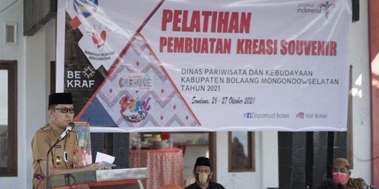 Iskandar Berharap Pelatihan Kreasi Souvenir Akan Mampu Tingkatkan Ekonomi Masyarakat