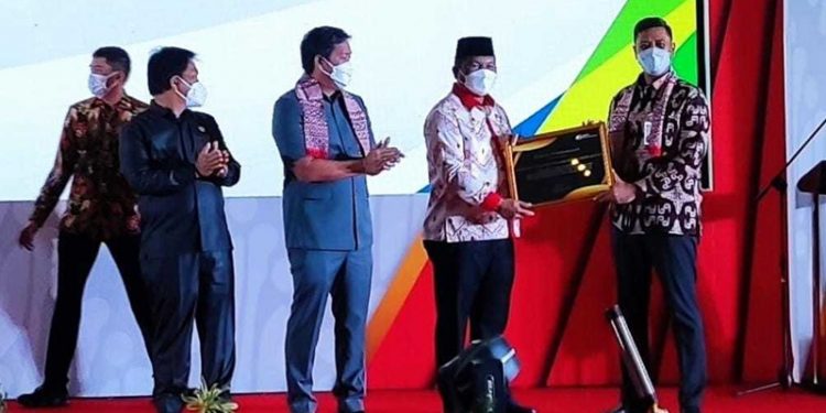 Pemkab Bolsel Dapat Penghargaan Dari BPJS Ketenagakerjaan