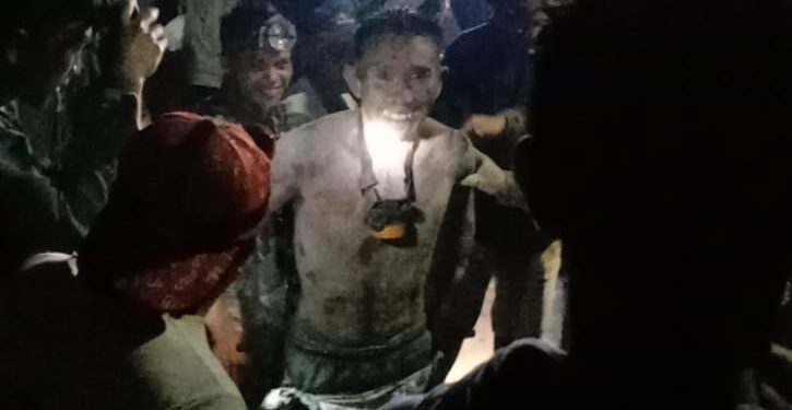 Sembilan Penambang di Lembah Sunyi Selamat dari Maut