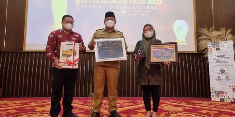 Pemkab Bolsel Raih Reward Atas Prestasi Lima Kali WTP dan Pengelolaan DAK Fisik