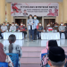 Yasti Tunjuk Enam Camat Sebagai Pjs Sangadi TOTABUAN.CO BOLMONG – Bupati Bolaang Mongondow (Bolmong) Yasti Soepredjo Mokoagow memberikan tugas tambahan kepada Enam Camat. Tugas tambahan yang diberikan itu, yakni sebagai Penjabat sementara (Pjs) Sangadi (kepala desa red). Penunjukan keenam Camat tersebut, karena masa tugas Sangadi telah berakhir. Selama hampir dua bulan, mereka akan menjalankan tugas sebagai Sangadi sekaligus untuk mensukseskan pemilihan Sangadi (Pilsang) yang akan dilaksanakan secara serentak di 89 desa pada 3 Februari mendatang. Keenam Camat yang ditunjuk untuk mengendalikan pemerintahan di desa yakni Camat Sangtombolang Wahyudin Gonibala ditunjuk sebagai Pjs Sangadi Maelang, Camat Dumoga Timur Jootje Tumalun ditunju sebagai Pjs Sangadi Mogoyunggung, Camat Dumoga Utara Hamandu Mamonto, ditunjuk sebagai Pjs Sangadi Mopugad Utara, Camat Poigar Alfina Sumenda ditunjuk sebagai Pjs Poigar Dua, Camat Dumoga Esiy E Manabung ditunjuk sebagai Pjs Sangadi Pusian Selatan dan Camat Dumoga Tengah I Wayan Mudiyasa ditunjuk sebagai Pjs Sangadi Kosio. Kepala Dinas Pemerintahan masyarakat Desa Bolmong Abdusalam Bonde mengatakan, penunjukan Pjs Sangadi karena berakhir masa jabatan Sangadi sebelumnya. Untuk mengisi kekosongan pemerintahan di desa, harus dilaksanakan penggantian Sangadi dengan mengangkat Pjs yang berasal dari Pegawai Negeri Sipil. “Dari 89 Pjs, terdapat Enam Camat yang ditunjuk sebagai Pjs Sangadi oleh Bupati,” ujarnya. Penyerahan SK, Bupati Bomong Yasti Soepredjo Mokoagow didampingi Sekda Tahlis Gallang, Asisten I. Menurutnya Bonde, penyerahan SK kepada penjabat Sangadi, merupakan implementasi dari peraturan perundang-undangan. Bupati Bolmong Yasti Soepredjo Mokoagow menegaskan, sebagai pemimpin penyelenggara pemerintahan di desa, Pjs Sangadi merupakan pengambil keputusan, sekaligus penanggungjawab setiap keputusan yang akan dilaksanakan oleh pemerintah desa. Sebab kewenangan Pjs Sangadi sama seperti kewenangan Sangadi definitif, tentunya berdasarkan peraturan perundang-undangan yang berlaku. “Dalam menjalankan kepemimpinan di desa, penjabat Sangadi dituntut untuk lebih visioner, kreatif dan inovatif serta dituntut untuk mampu menggali dan mengelola potensi sumber daya alam, serta sumber daya manusia di desa yang dipimpinnya,” katanya. Bupati mengingtkan, ahar Pjs Sangadi dapat melaksanakan tugas dengan penuh tanggungjawab sesuai dengan tugas pokok dan fungsi, serta selalu berpatokan pada peraturan perundangan yang berlaku. Bangun kemitraan dengan BPD, perangkat desa serta seluruh komponen masyarakat di desa. Selain itu memfasilitasi pelaksanaan Pilsang di desa. “Saya minta Pjs Sangadi menjaga netralitas hingga perangkat desa. Karena jika penjabat Pjs Sangadi dan perangkat desa sudah tidak netral, maka dipastikan akan terjadi konflik yang sangat merugikan desa dan masyarakat itu sendiri,” tegasnya. (*) Berikut Nama-Nama Pjs Sangdi 1. Pjs Sangadi Babo Djulham Damopolii 2. Pjs Sangadi Maelang Wahyudin Gonibala 3. Pjs Sangadi Pangi Sulfia Daeng Sangkala 4. Pjs Sangadi Lolânan Hartina Gonibala 5. Pjs Sangadi Batu Merah Chlara Cantale 6. Pjs Sangadi Doloduo Albar Mokoagow 7. Pjs Sangadi Wangga Baru Suardİ Potabuga 8. Pjs Sangadi Toraut Utara Hamdi Mokoagow 9. Pjs Sangadi Toraut Tengah Sukardi Bonde 10. Pjs Sangadi Mogoyunggung Jootje Tumalun 11. Pjs Sangadi Kembang Mertha Ni Nyoman Ariani 12. Pjs Sangadi Dumoga Hermoni Manggopa 13. Pjs Sangadi Pinonobatuan Jhonson Polri Tagah 14. Pjs Sangadi Pinonobatuan Barat Meiske Mamahit 15. Pjs Sangadi Dumoga Tiga Agustinus Dampi 16. Pjs Sangadi Dumoga Empat Suprianto Manggopa 17. Pjs Sangadi Tumokang Baru Stevy Kuhu 18. Pjs Sangadi Mopugad Utara Hamandu Mamonto 19. Pjs Sangadi Mopuya Selatan Hansye Sakul 20. Pjs Sangadi Dondomon Drikhen Janni Tigaıı 21. Pjs Sangadi Mopugad Utara Satu Jimanto 22. Pjs Sangadi Mopugad Utara Dua Prisma Lidya Pasaribll 23. Pjs Sangadi Mopuya Utara Satü Admy Fenınıy Pinatik 24. Pjs Sangadi Mopuya Utara Dua Rukmini Lasabuda 25. Pjs Sangadi Mopuya Selatan Satü Ivit Sugianto 26. Pjs Sangadi Mopuya Selatan Dua Pingkan Mokodompit 27. Pjs Sangadi Dondomon Selatan Dwi Purwanti 28. Pjs Sangadi Tumokang Timur Siti Solekhotin 29. Pjs Sangadi Totabuan Şande Makaıaıag 30. Pjs Sangadi Pindol Yusup Paputungan 31. Pjs Sangadi Tandu Pria Prawira Djawa 32. Pjs Sangadi Motabang Jawadi Paputungan 33. Pjs Sangadi Labuan Uki Muhammad M. B. Paputunggan 34. Pjs Sangadi Pinogaluman Siensiska Kakahis 35. Pjs Sangadi Sauk Abdul Maun Laures Tabo 36. Pjs Sangadi Bumbung Husin Manoppo 37. Pjs Sangadi Lolak Tombolango Tito Sumitro Mopangga 38. Pjs Sangadi Baturapa II Rapiah Dilapanga 39. Pjs Sangadi Pinogaluman Timur Frenky P. Wagiu 40. Pjs Sangadi Mongkoinit Barat Sudirman Paputungan 41. Pjs Sangadi Padang Lalow Ajumat Mongilong 42. Pjs Sangadi Solimandungan Dua Yoko Sugeha 43. Pjs Sangadi Abak Hermanto Ongking 44 Pjs Sangadi Mopusi Yesi Paputungan 45 Pjs Sangadi Matali Baru Marwan Hendro Palakum 46. Pjs Sangadi Bakan Romi Wijaya Podomi 47. Pjs Sangadi Tanoyan Selatan Sehan Jakub 48. Pjs Sangadi Tungoi I Ferawaty Mangundap 49. Pjs Sangadi Lolayan Yondran Paputungan 50. Pjs Sangadi Mopait Kusmayadi Tongkukut 51. Pjs Sangadi Kopandakan II Hamka Samsudin Lun 52. Pjs Sangadi Tungoi II İp Linggotu 53. Pjs Sangadi Passi Suriyanti Hakim 54. Pjs Sangadi Bintau Nuraİya Tunggali 55. Pjs Sangadi Otam Sri Mustika Mokoginta 56. Pjs Sangadi Passi 1II Fatma Enima Mokodompit 57. Pjs Sangadi Mariri Lama Weııem Holden 58. Pjs Sangadi Mariri Baru Renti Mokodongan 59. Pjs Sangadi Nonapan II Lahmuddin Sinadia 60. Pjs Sangadi Nonapan I Heri Hantje Songgigilan 61. Pjs Sangadi Wineru Victor Ferdinand Kakunsi 62. Pjs Sangadi Poigar I Nontje F. Parengkuan 63. Pjs Sangadi Nanasi Femmy İrene Pangkey 64. Pjs Sangadi Tiberias Lismalyanti Mokoginta 65. Pjs Sangadi Mondatong Isriyah Lini Mokoginta 66. Pjs Sangadi Poigar II Alfina Sumenda 67. Pjs Sangadi Mariri II Feki Frangki Lombogia 68. Pjs Sangadi Mobuya Arnol Runtunuwu 69. Pjs Sangadi Ambang I Efendi Damopolii 70. Pjs Sangadi Ambang II Dina Dagang 71. Pjs Sangadi Bolaang Aguş W. Manoppo 72. Pjs Sangadi Bantik Femmy Amuna 73. Pjs Sangadi Lolan Suharto A. Agoan 74. Pjs Sangadi Bilalang II Ratna Sari D. Mokoginta 75. Pjs Sangadi Tudu Aog Baru Rusmin Mokodongan 76. Pjs Sangadi Bilalang Baru Rini Wahyuni Lasabuda 77. Pjs Sangadi Apado Dahrul Tontoigon 78. Pjs Sangadi Serasi James Laihad 79. Pjs Sangadi Kanaan Roııy Awuy 80. Pjs Sangadi Pusian İvanoski Tawaang 81. Pjs Sangadi Pusian Selatan Esiy E Manabung 82 Pjs Sangadi Pusian Barat Mentari Widia Waworuntu 83. Pjs Sangadi Tapadaka Utara Herwinda Rampan 84. Pjs Sangadi Konarom Barat Muslimin 85. Pjs Sangadi Kosio I Wayan Mudiyasa 86. Pjs Sangadi Werdhi Agung Rival J Kaeng 87. Pjs Sangadi Werdhi Agung Selatan Sudjito Damogalad 88. Pjs Sangadi Werdhi Agung Utara I Putu Waskita 89. Pjs Sangadi Werdhi Agung Timur Kadek Wijaya.