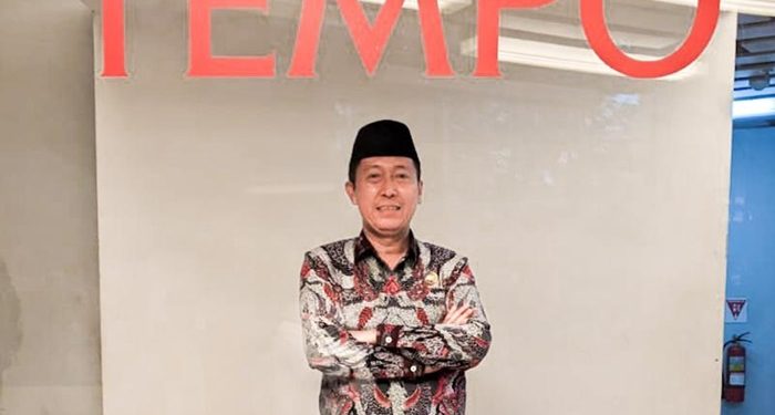 TOTABUAN.CO BOLSEL -- Program Teras Negeri yang dilaksanakan Tempo Media Grup menghadirkan Bupati Bolaang Mongondow Selatan (Bolsel) Iskandar Kamaru di Gedung Tempo, Jakarta Kamis 20 Januari 2022. Program “Teras Negeri" merupakan program khusus Tempo Media Grup yang membahas tentang pemimpin daerah membangun wilayah dan mensejahterakan asyarakatnya. Dari hasil wawancara akan ditampilkan secara menarik di website Tempo.co, kanal youtube Tempo dan instagram Tempo.co. Saat wawancara Bupati Bolsel Iskandar Kamaru mempresentasikan pencapaian Bolsel selama periode kedua kepemimpinannya. Dimulai dari pertumbuhan ekonomi, pencapaian program vaksinasi, pariwisata, pelestarian lingkungan hidup dalam hal ini satwa endemik Maleo, dan proyeksi pembangunan Bolsel ke depan. Berbagai pencapaian yang dilakukan, tentu dengan kerja keras pemerintah dan masyarakat, meskipun dalam perjalanannya mendapat tantangan dan hambatan namun semua bisa teratasi dengan baik. Wawancara itu dipandu interviewer Monica dan berlangsung selama kurang lebih 30 menit dan diambil secara One Take. (*)