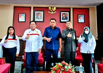 Bertemu Gubernur Olly Dondokambey, Hendra Paparkan Peluang Kerja ke Luar Negeri