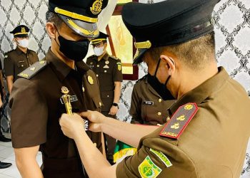 Elwin Agustian Khahar Melantik Kasi Pidum Baru