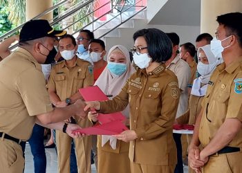 Bupati Bolmong Serahkan SK CPNS