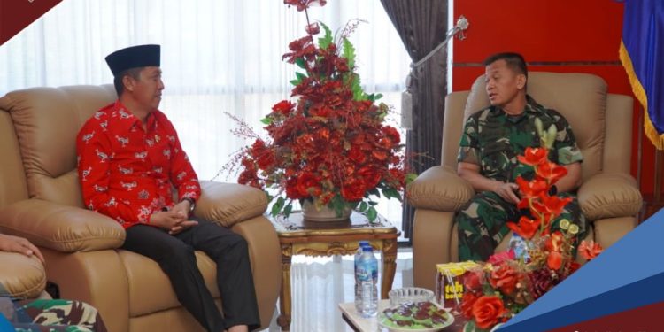 Bupati Bolsel Iskandar Kamaru Menerima Kunjungan Dandrem 131 Santiago