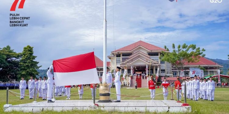 Paskibra Bolmong Sukses Kibarkan Bendera Merah Putih