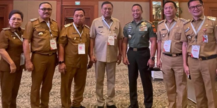 Pj Bupati Bolmong Limi Mokodompit Hadiri Rapat Pengarahan Presiden