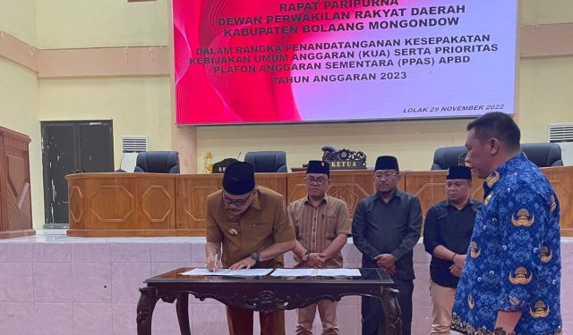 DPRD Bolmong Menggelar Rapat Paripurna Pembahasan KUA- PPAS Tahun Anggaran 2023