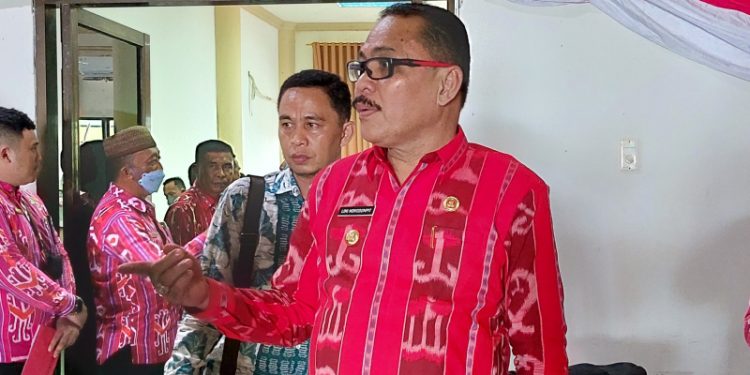 Limi Mokodompit “Rombak” 32 Jabatan Eselon II