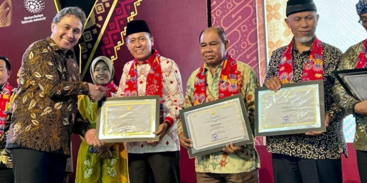 Kemendikburistek-RI Tetapkan Tari Dangisa Bolsel sebagai Warisan Budaya Takbenda