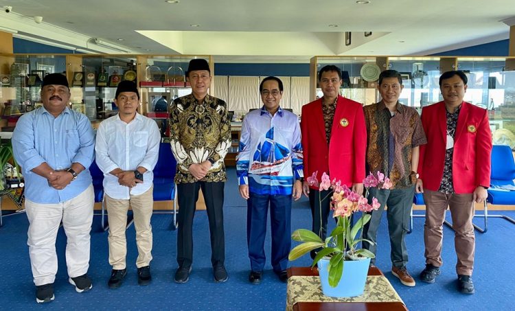 Kaleidoskop Setahun Pemerintahan BERKAH Kerjasama dengan Dua Universitas