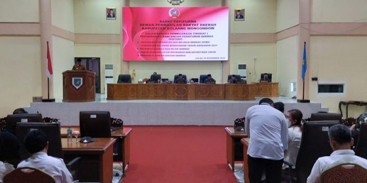 DPRD Bolmong Paripurnakan APBD 2023