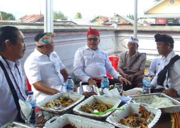 Hadiri Hari Raya Galungan dan Kuningan, Limi: Terus Jaga Kerukukan Umat 
