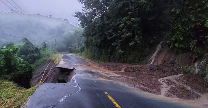 Jalur Pantura Bolmong di Desa Sauk Amblas, Jalur Sementara Ditutup