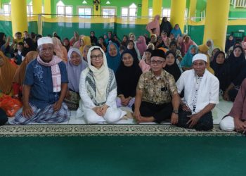 Yasti Soepredjo Mokoagow Silaturahmi dengan Warga Muslim di Kabupaten Minsel
