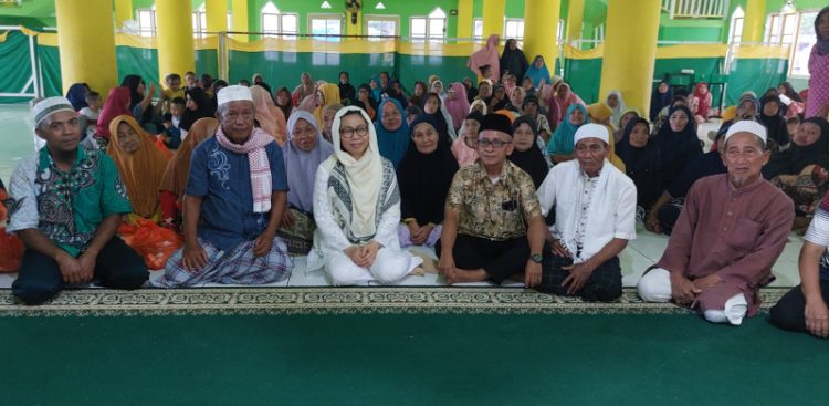 Yasti Soepredjo Mokoagow Silaturahmi dengan Warga Muslim di Kabupaten Minsel