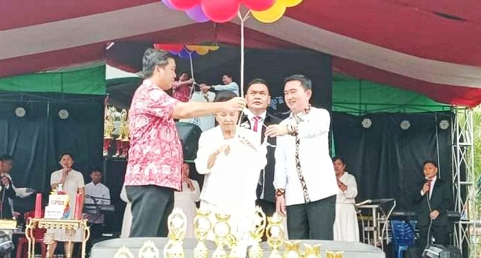 Pj Bupati Bolmong Limi Mokodompit Hadiri HUT GPdi ke 86