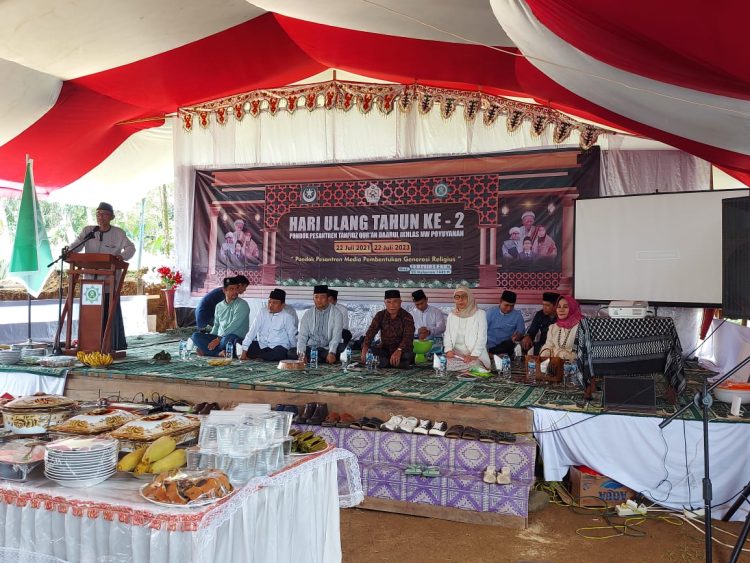 Yasti Soepredjo Mokoagow Hadiri Haul ke 2 Pesantren Tahfidz Quran Daarul Ikhlas Nahdlatul Wathon