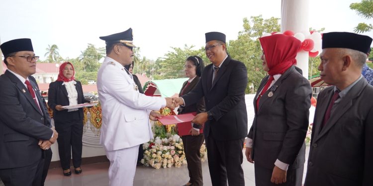 Empat Pejabat Pemkab Bolmong Naikan Pangkat Menjadi Pembina Utama Muda