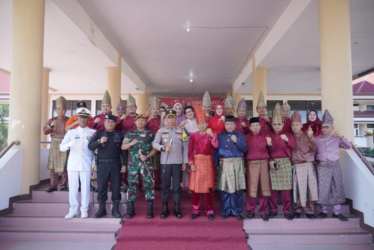 Pemkab Bolmong Menggelar Upacara Memperingati HUT Provinsi Sulut ke- 59