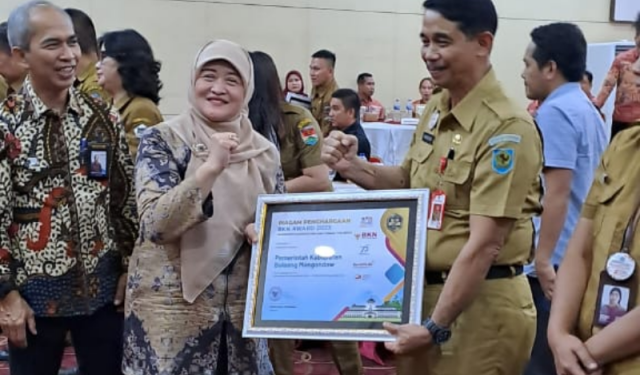 Pemkab Bolmong Raih Penghargaan BKN Award Pemanfaatan Data Sistim Informasi CAT