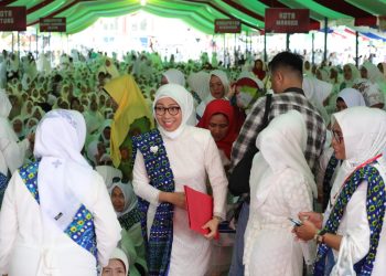 Yasti Soepredjo Mokoagow Resmi Dilantik Ketua PW BKMT Sulut