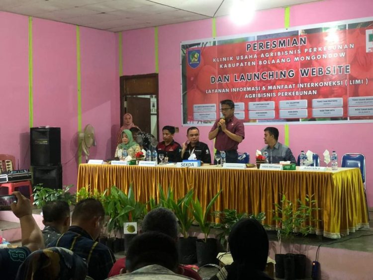Sekda Bolmong Tahlis Gallang Launching Website “LIMI”