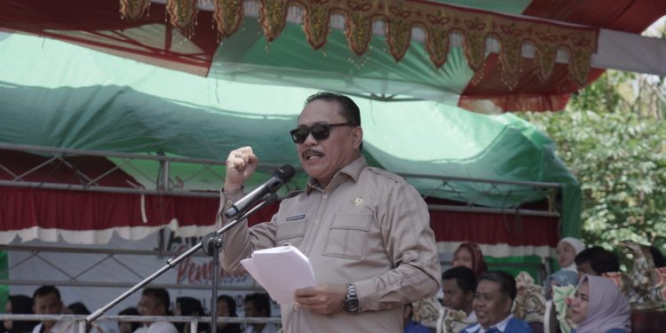 Pj Bupati Limi Mokodompit Buka Jambore Pemuda DPD KNPI di Desa Bolaang